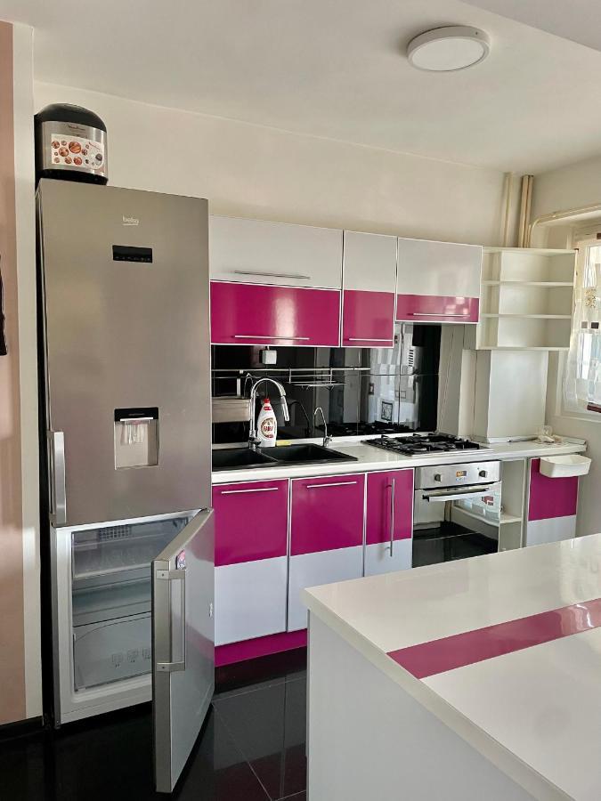 Apartament Cu 3 Dormitoare Jolie.M Apartment Galati Bagian luar foto