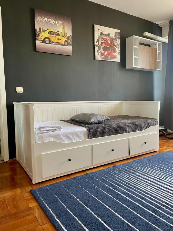 Apartament Cu 3 Dormitoare Jolie.M Apartment Galati Bagian luar foto